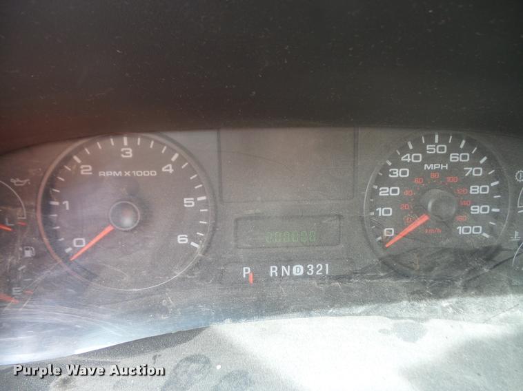 image for item DA8228 2007 Ford F350 Super Duty pickup truck