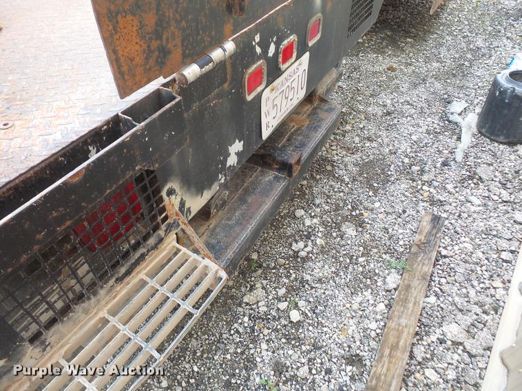 image for item DA8228 2007 Ford F350 Super Duty pickup truck