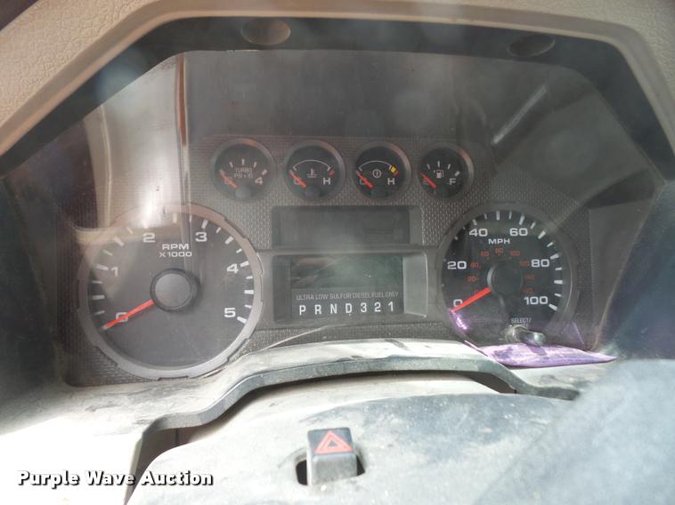 image for item DA8230 2008 Ford F350 Super Duty flatbed pickup truck with crane