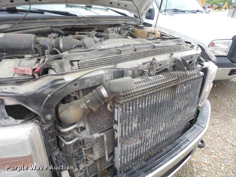 image for item DA8230 2008 Ford F350 Super Duty flatbed pickup truck with crane