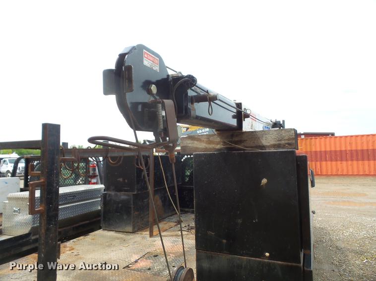 image for item DA8230 2008 Ford F350 Super Duty flatbed pickup truck with crane