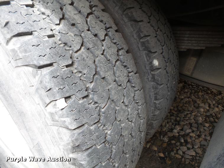 image for item DA8230 2008 Ford F350 Super Duty flatbed pickup truck with crane