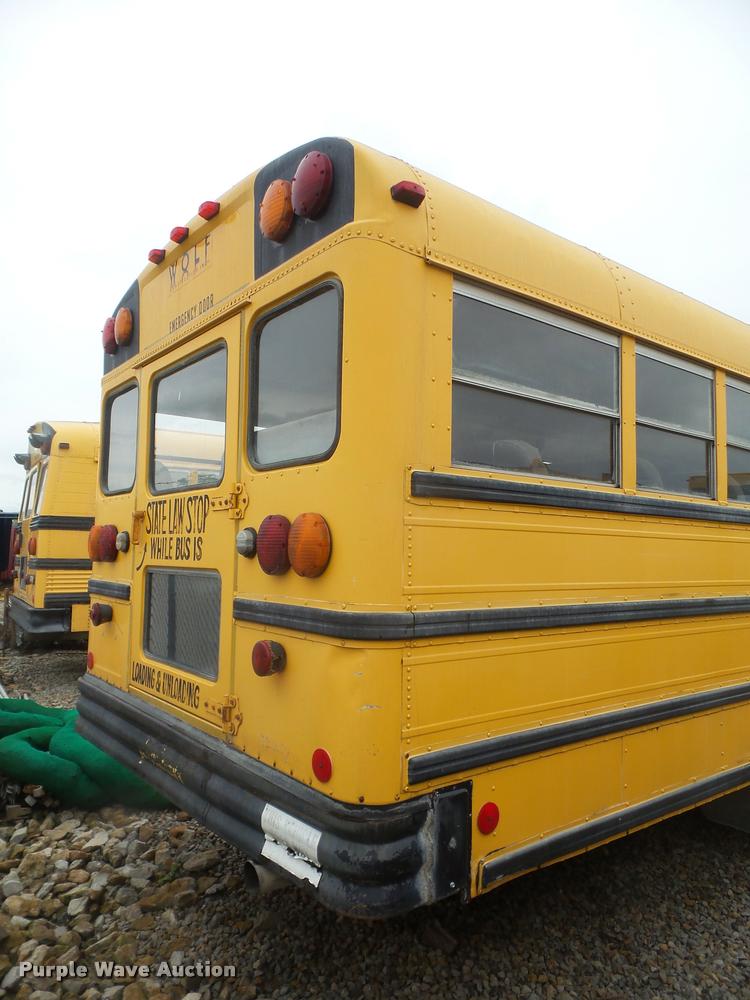 image for item DA8241 1997 International 3800 school bus