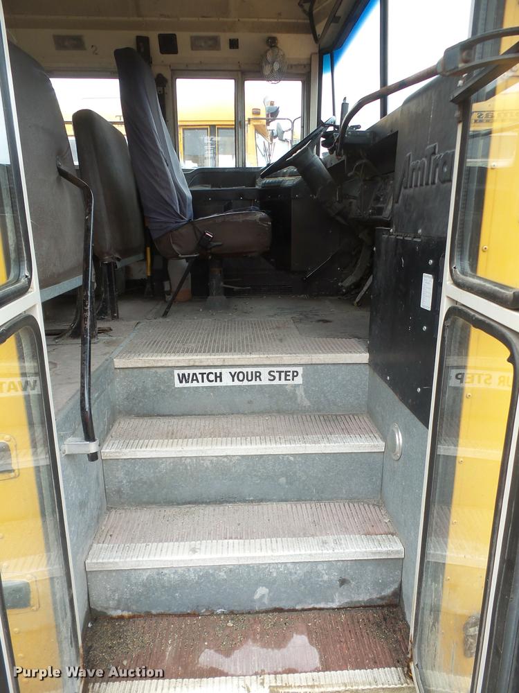 image for item DA8241 1997 International 3800 school bus
