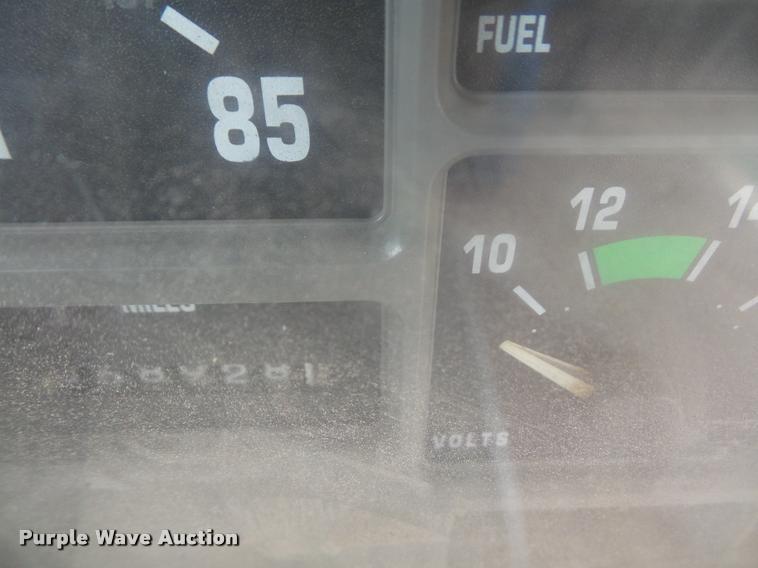 image for item DA8241 1997 International 3800 school bus