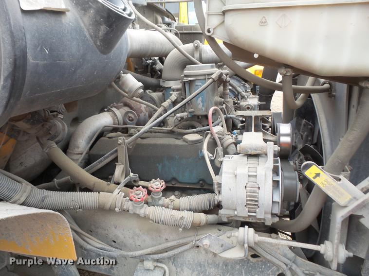 image for item DA8241 1997 International 3800 school bus