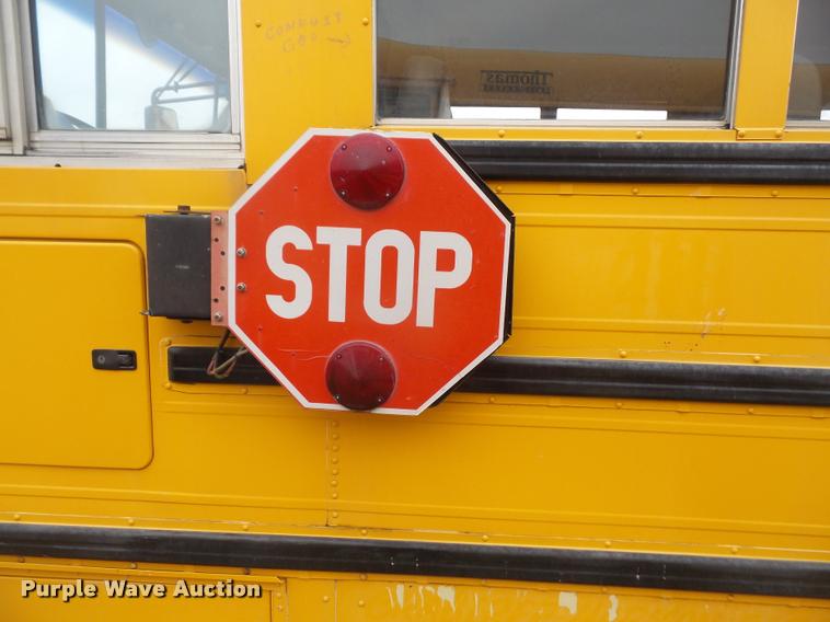 image for item DA8241 1997 International 3800 school bus