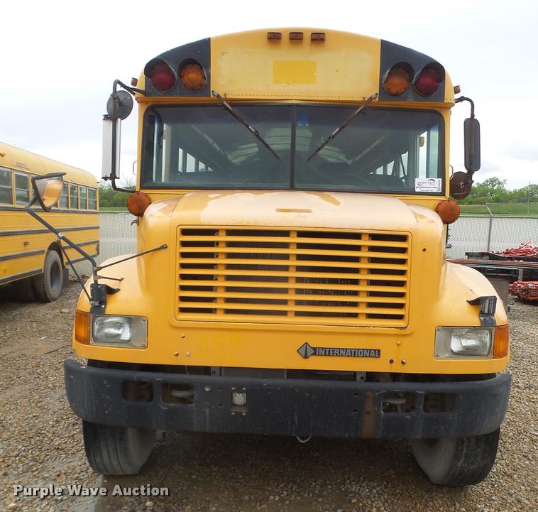 image for item DA8248 1997 International 3800 school bus