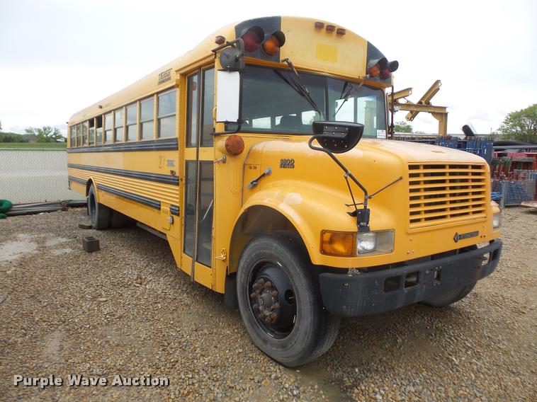image for item DA8248 1997 International 3800 school bus