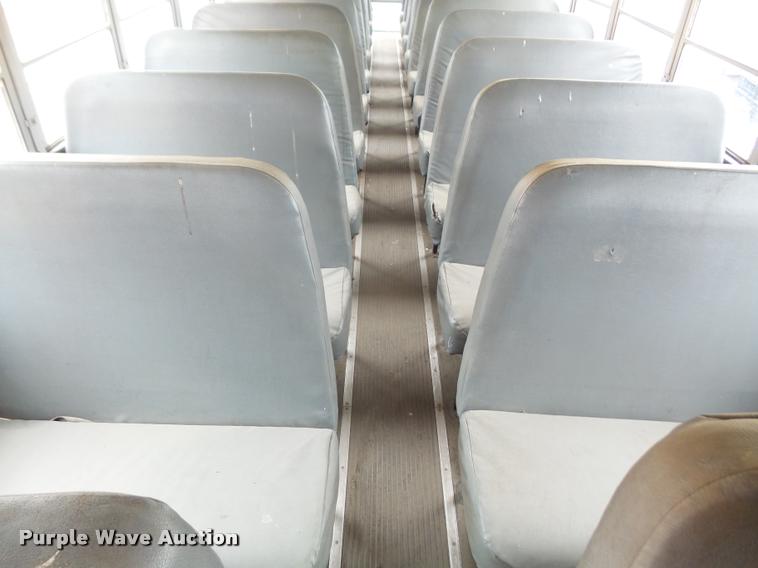 image for item DA8248 1997 International 3800 school bus