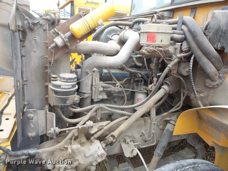 image for item DA8248 1997 International 3800 school bus