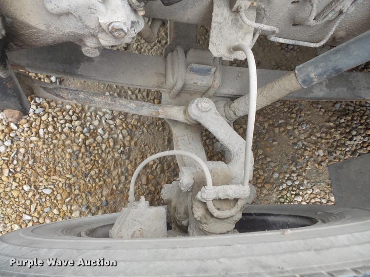 image for item DA8248 1997 International 3800 school bus