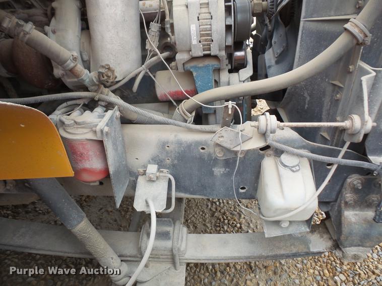 image for item DA8248 1997 International 3800 school bus