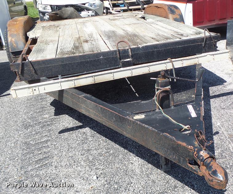 image for item DA9494 1980 shop built utility trailer