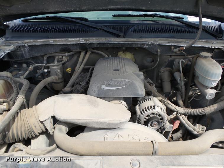 image for item DB0147 2005 Chevrolet Silverado 2500HD Ext. Cab pickup truck