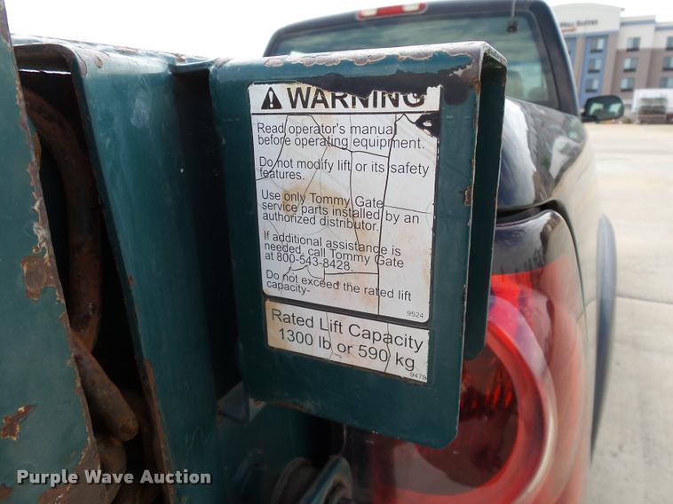 image for item DB0147 2005 Chevrolet Silverado 2500HD Ext. Cab pickup truck