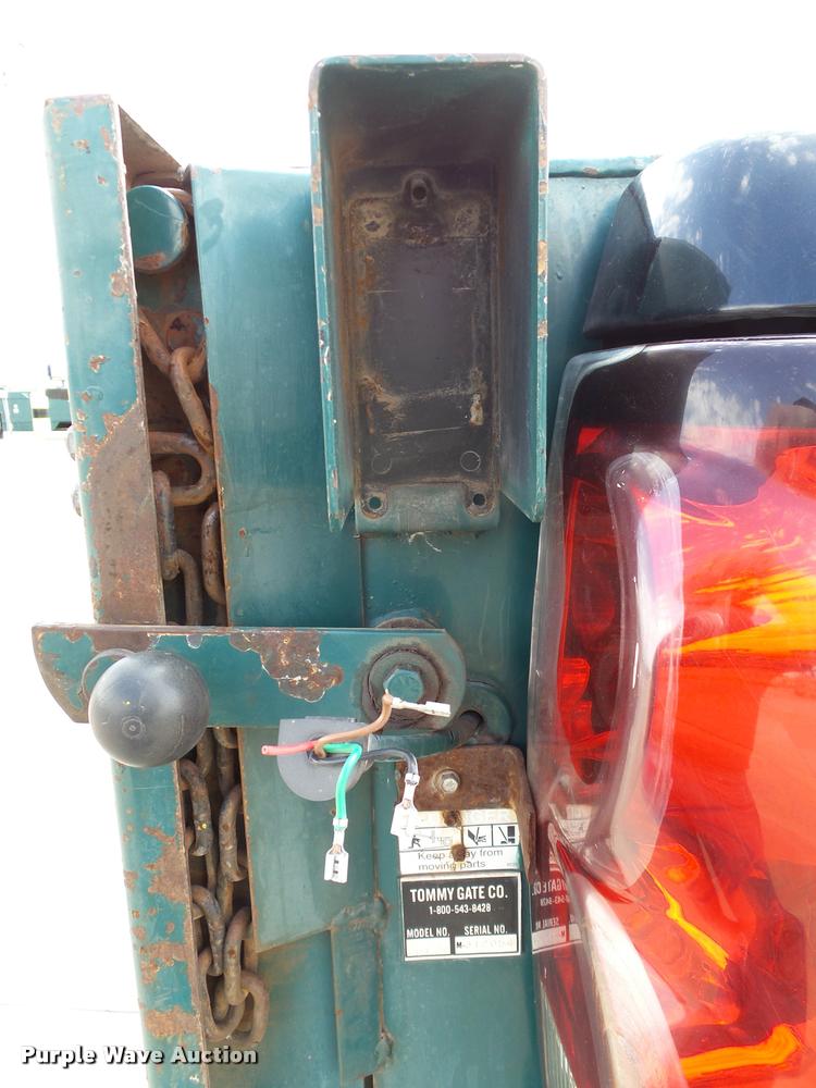 image for item DB0147 2005 Chevrolet Silverado 2500HD Ext. Cab pickup truck