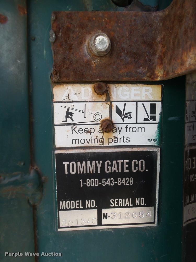 image for item DB0147 2005 Chevrolet Silverado 2500HD Ext. Cab pickup truck