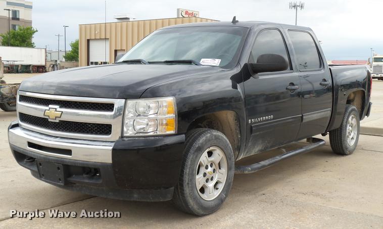 image for item DB0148 2009 Chevrolet Silverado 1500 Crew Cab pickup truck