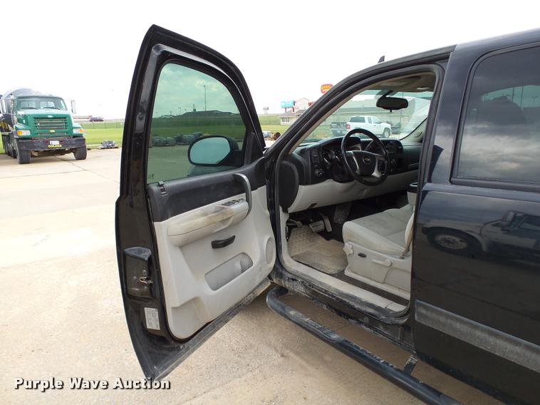 image for item DB0148 2009 Chevrolet Silverado 1500 Crew Cab pickup truck