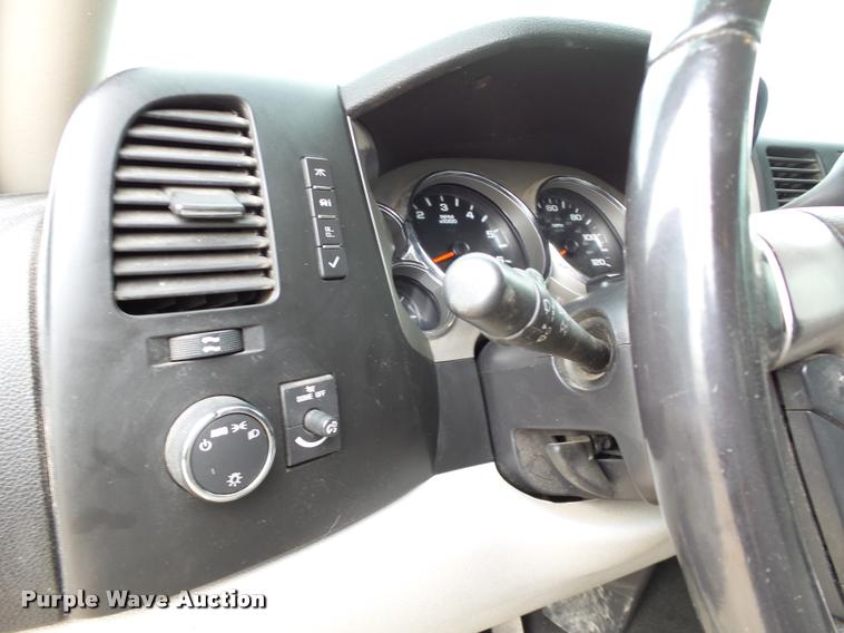 image for item DB0148 2009 Chevrolet Silverado 1500 Crew Cab pickup truck