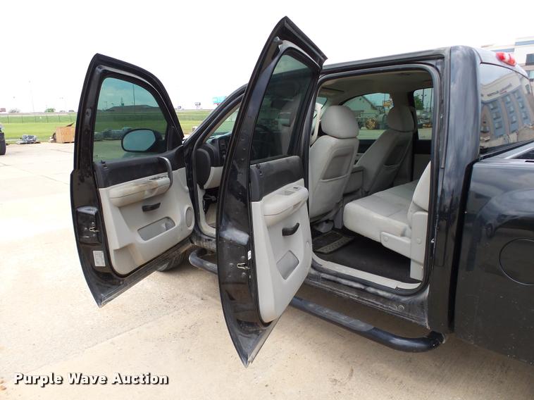 image for item DB0148 2009 Chevrolet Silverado 1500 Crew Cab pickup truck