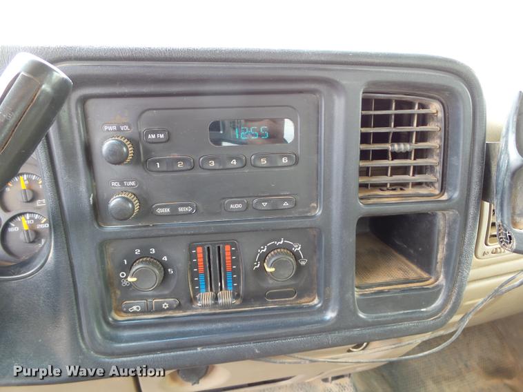 image for item DB0149 2005 Chevrolet Silverado 2500HD Crew Cab pickup truck