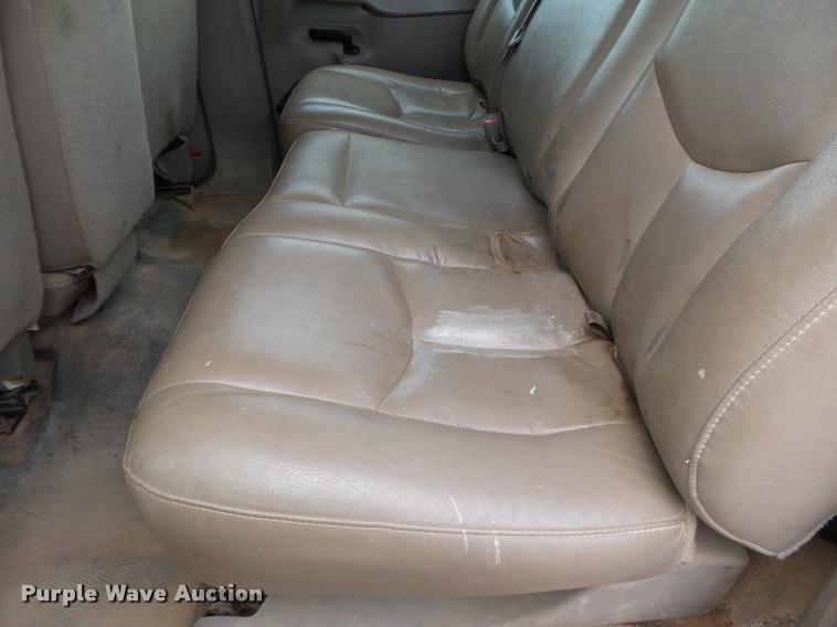 image for item DB0149 2005 Chevrolet Silverado 2500HD Crew Cab pickup truck