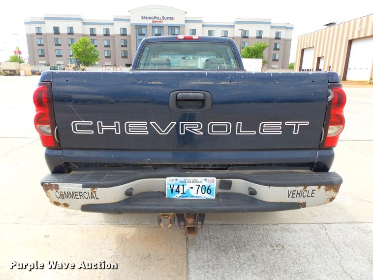 image for item DB0149 2005 Chevrolet Silverado 2500HD Crew Cab pickup truck