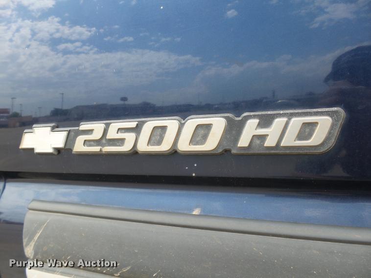 image for item DB0149 2005 Chevrolet Silverado 2500HD Crew Cab pickup truck