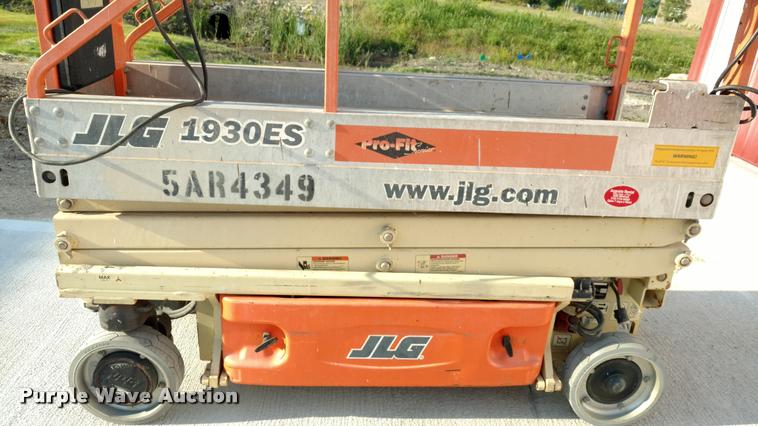 image for item DB0968 JLG 1930ES scissor lift