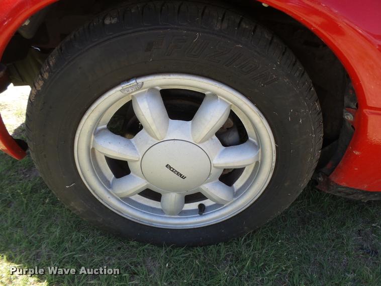 image for item DB2554 1990 Mazda MX-5 Miata convertible