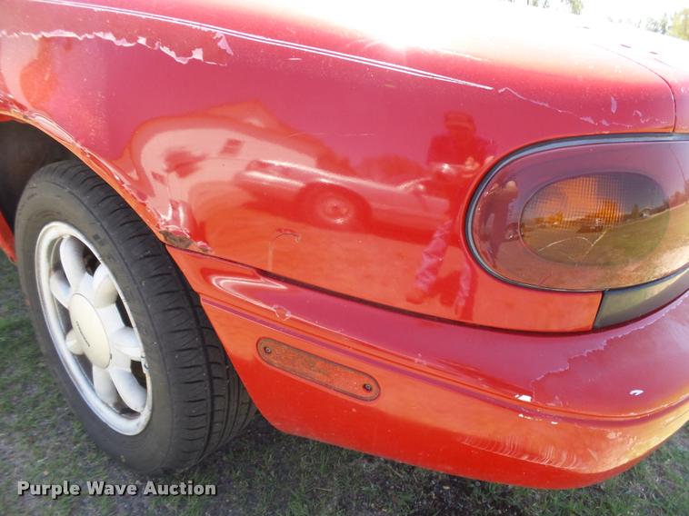 image for item DB2554 1990 Mazda MX-5 Miata convertible