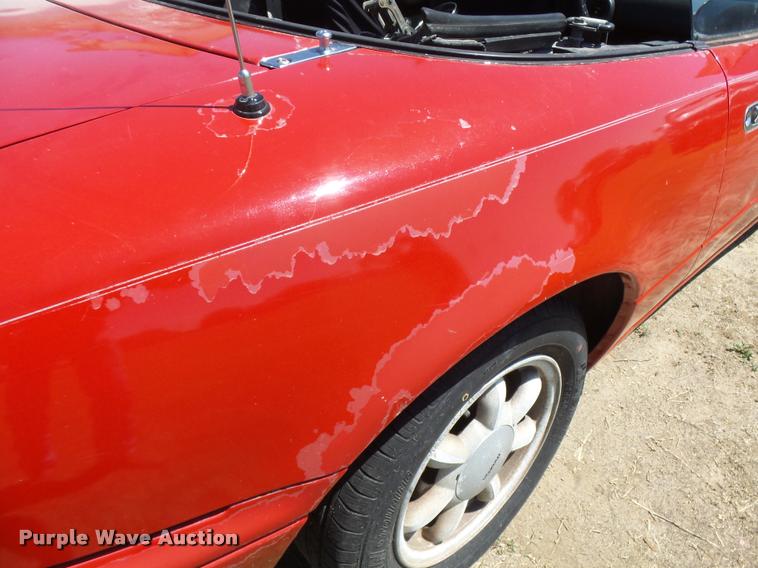 image for item DB2554 1990 Mazda MX-5 Miata convertible
