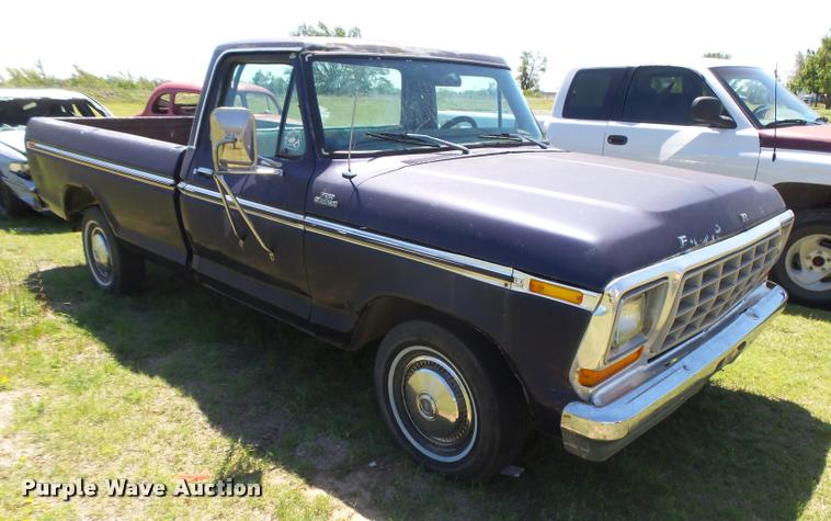 image for item DB2556 1979 Ford F150 Custom pickup truck