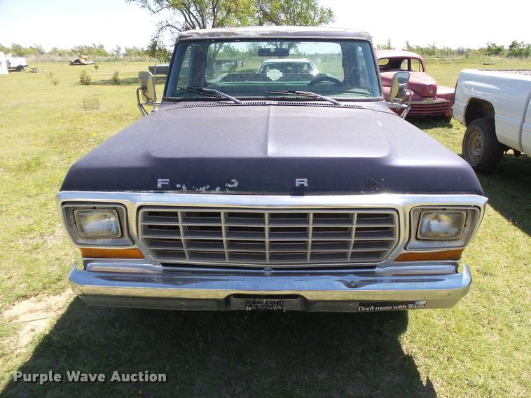 image for item DB2556 1979 Ford F150 Custom pickup truck