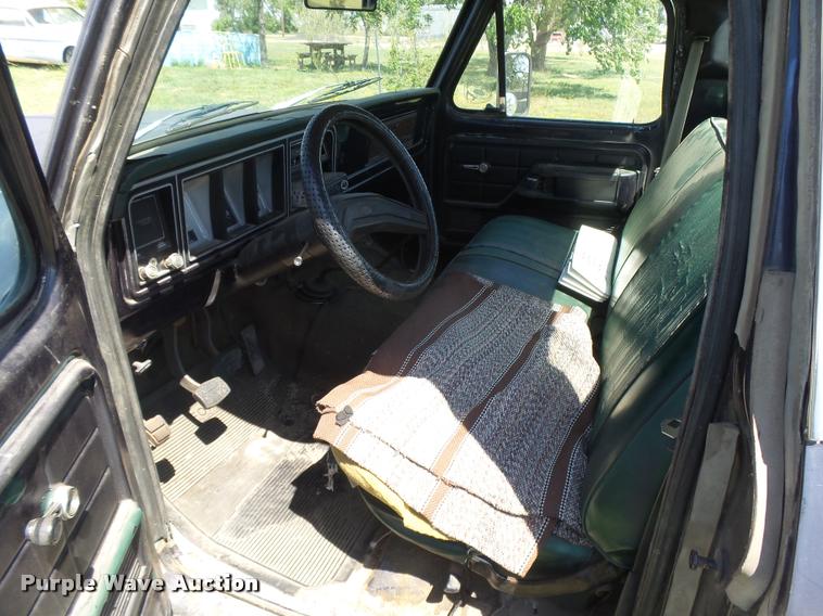 image for item DB2556 1979 Ford F150 Custom pickup truck