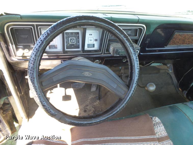 image for item DB2556 1979 Ford F150 Custom pickup truck