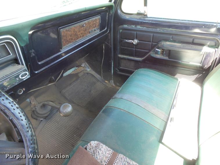 image for item DB2556 1979 Ford F150 Custom pickup truck