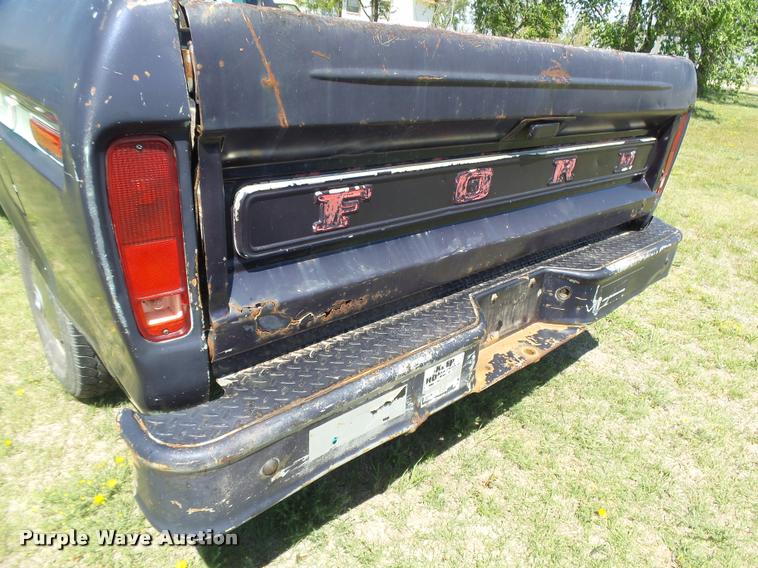 image for item DB2556 1979 Ford F150 Custom pickup truck