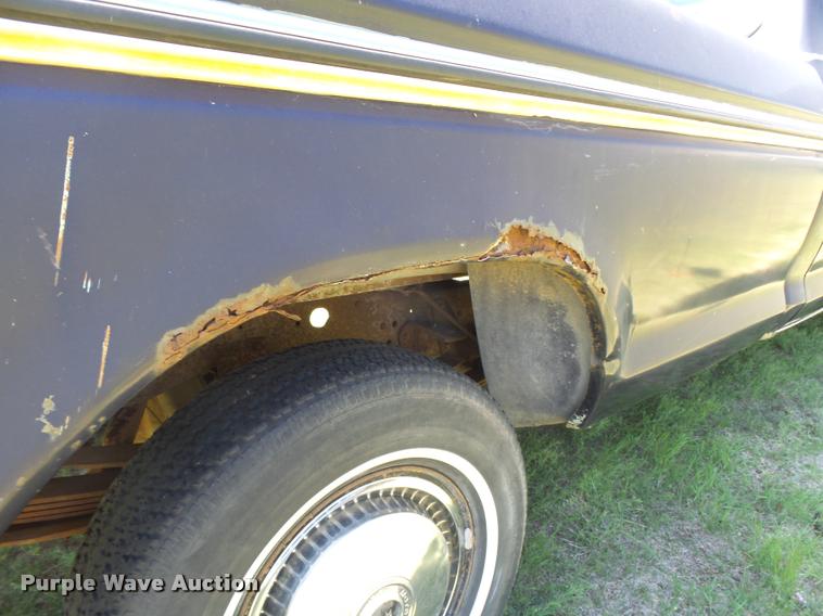 image for item DB2556 1979 Ford F150 Custom pickup truck