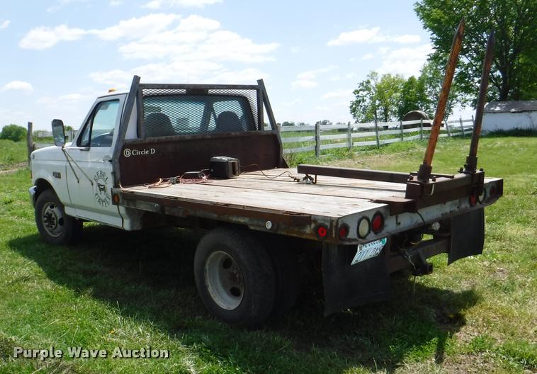 image for item DB3950 1997 Ford F350 XL flatbed pickup truck