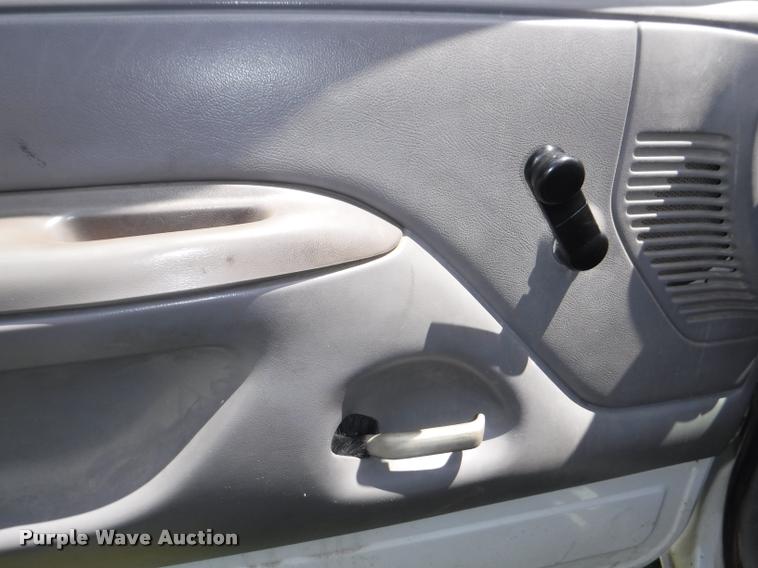 image for item DB3950 1997 Ford F350 XL flatbed pickup truck