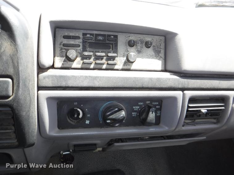 image for item DB3950 1997 Ford F350 XL flatbed pickup truck