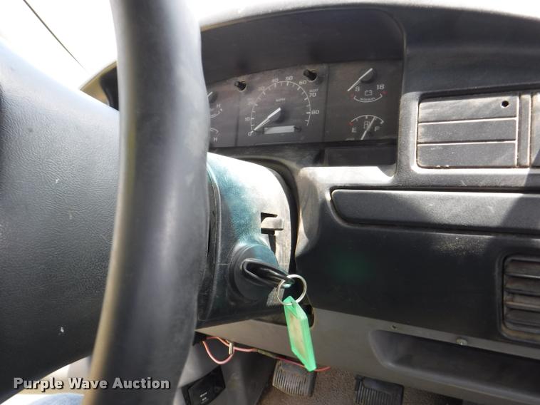 image for item DB3950 1997 Ford F350 XL flatbed pickup truck