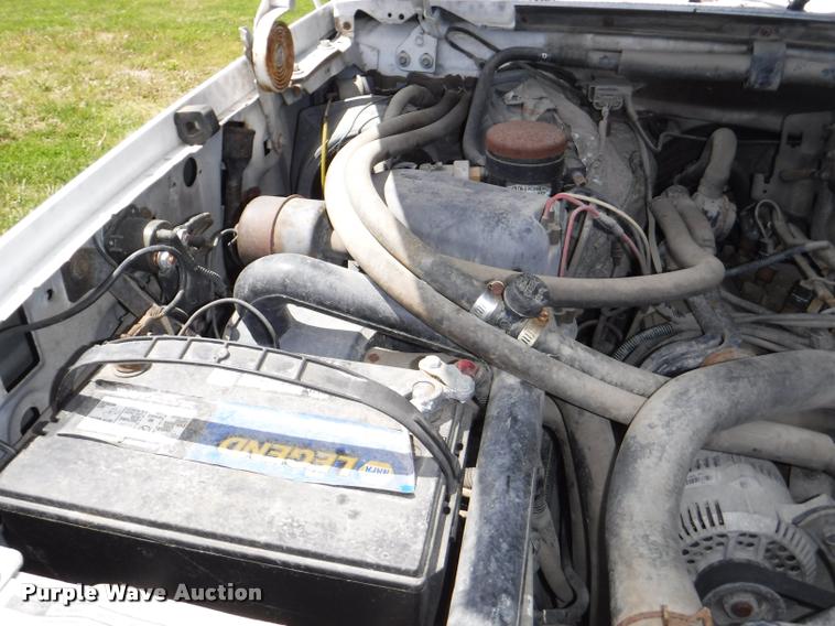 image for item DB3950 1997 Ford F350 XL flatbed pickup truck