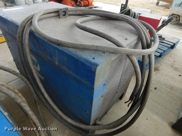 image for item DC9268 Miller Deltaweld 650 DC arc welder
