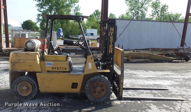 image for item DD9440 1992 Hyster H80X2 forklift
