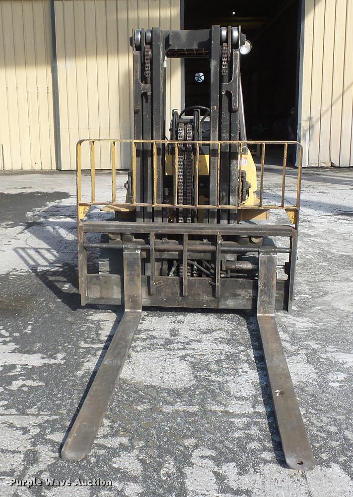 image for item DD9440 1992 Hyster H80X2 forklift