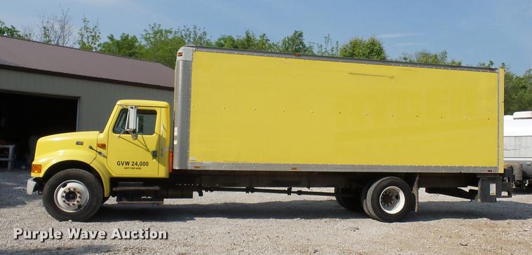 image for item DD9441 1996 International 4700 box truck
